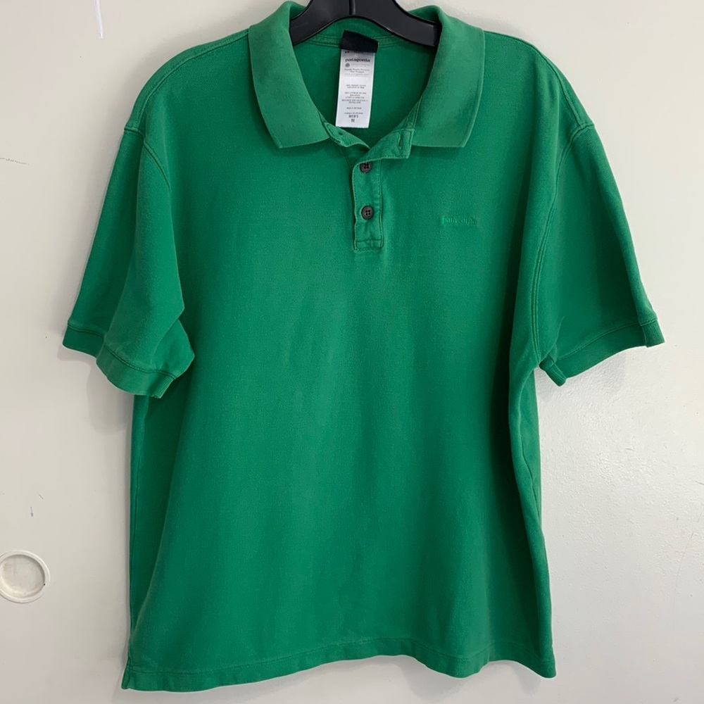 Patagonia men’s short sleeve green shirt size medium